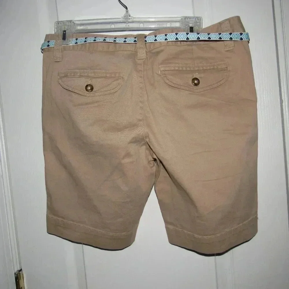 NWT RED CAMEL Khaki Belted Shorts (9” inseam) Junior Size 9